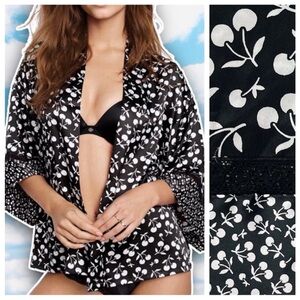 VICTORIA'S SECRET Vintage Satin Cherry Print Tie Waist Kimono Wrap PJ Top Pinup